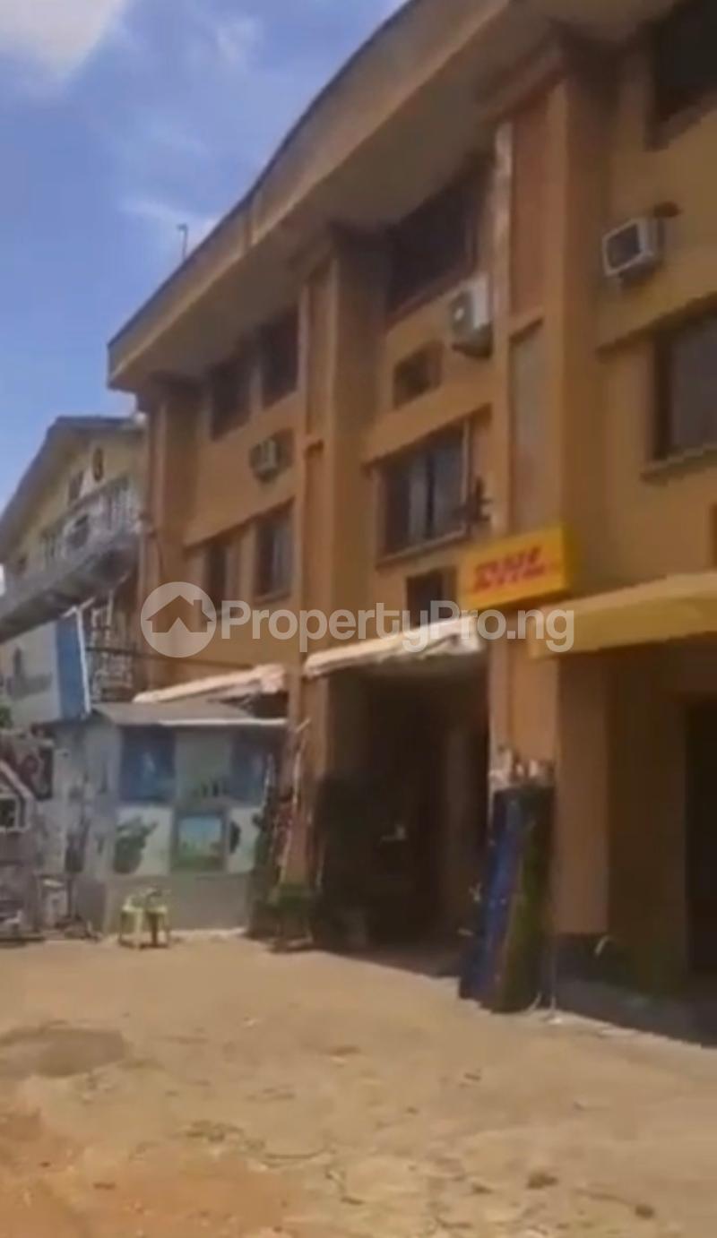 House for sale Onipanu Shomolu Lagos - 0