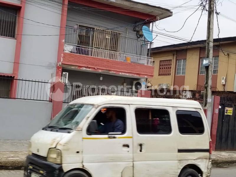 House for sale Adetola Street,near Ijesha Road Ijesha Surulere Lagos