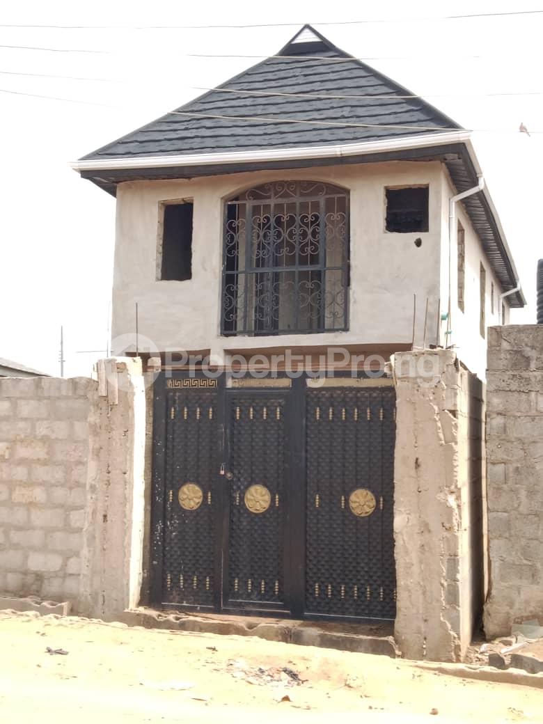 2 bedroom House for sale White House Ajasa Command Via Abule Egba Lagos
