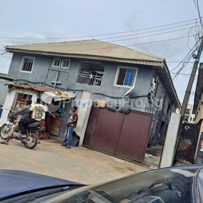 10 bedroom Flat / Apartment for sale Mafoluku Oshodi Lagos