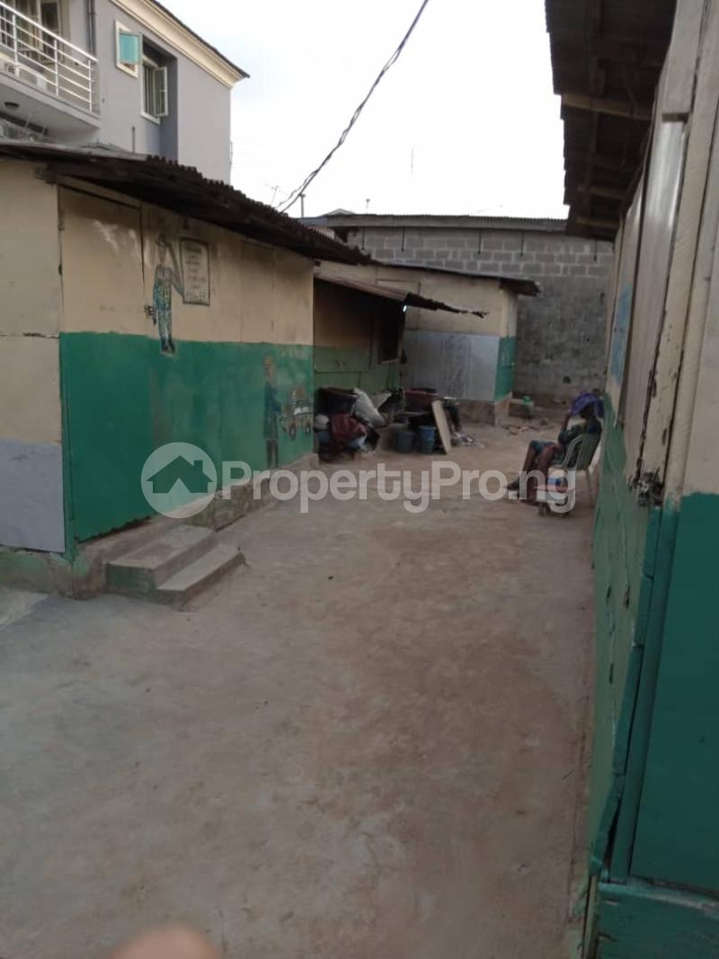 3 bedroom House for sale Ogunkoya Off Aladelola Ikosi-Ketu Kosofe/Ikosi Lagos