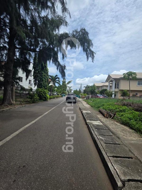 Land for sale Carlton Gate Estate Chevron Lekki Lagos