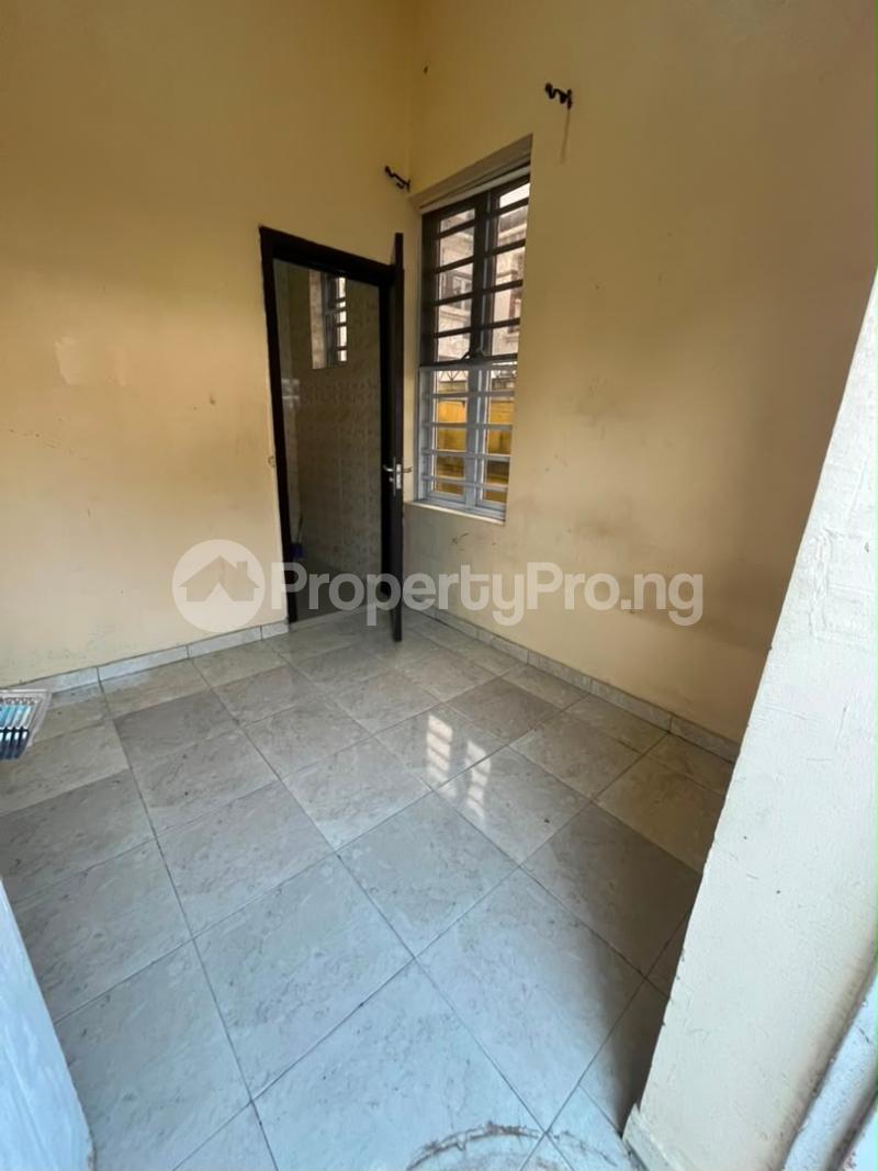 1 bedroom Flat / Apartment for rent Thomas estate Ajah Lagos