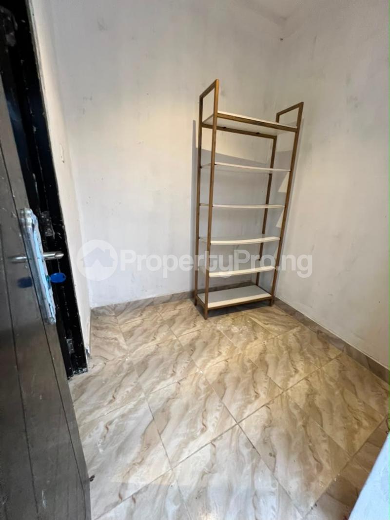 1 bedroom Flat / Apartment for rent Ologolo Lekki Lagos