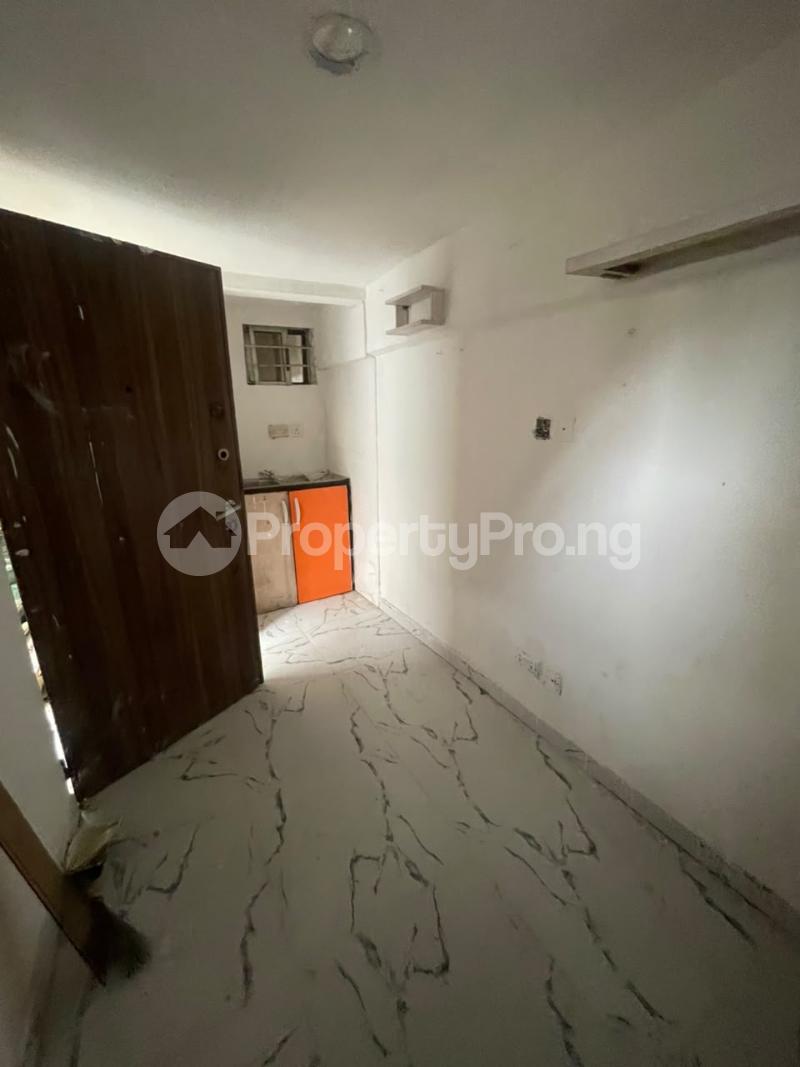 1 bedroom Flat / Apartment for rent Ologolo Lekki Ologolo Lekki Lagos