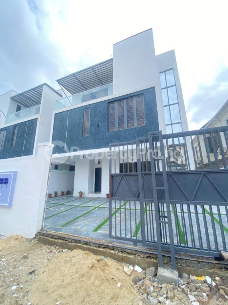 4 bedroom House for sale Ologolo Lekki Lagos