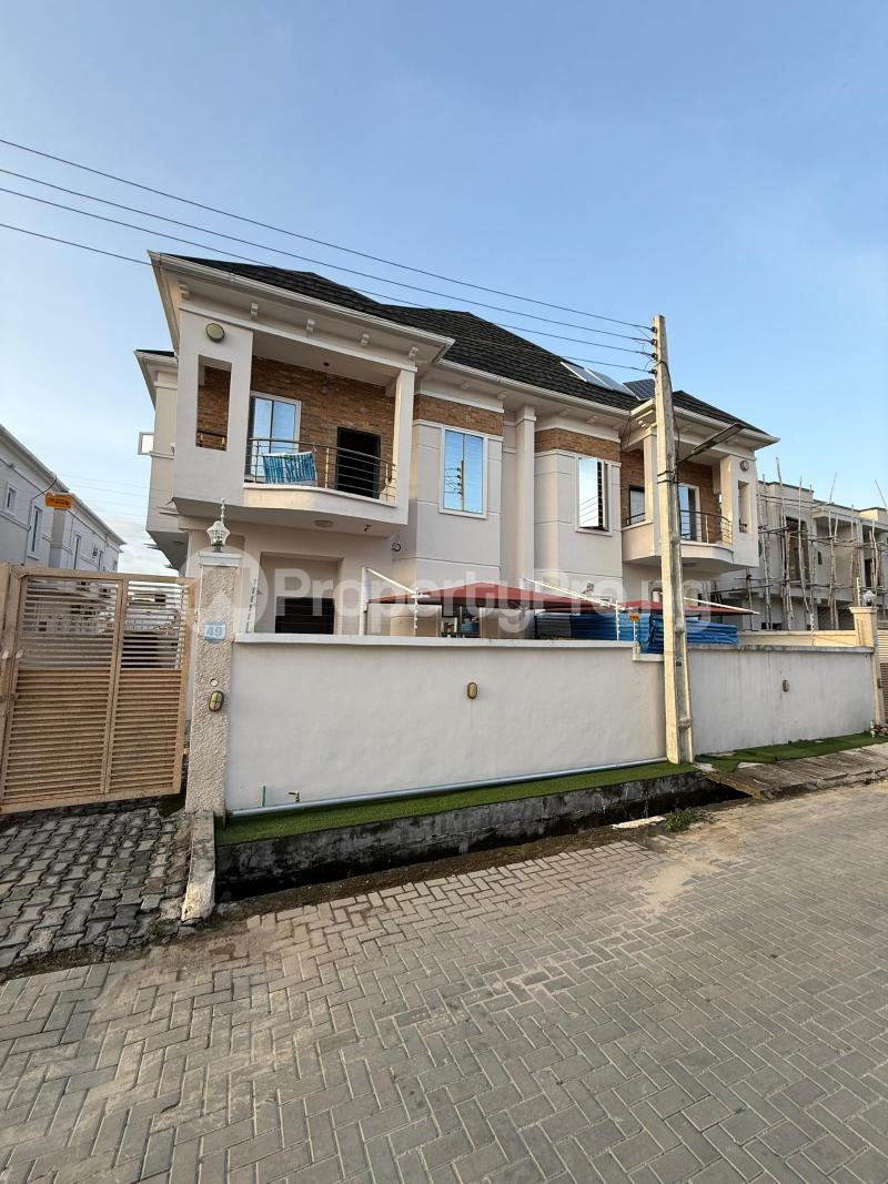 4 bedroom Flat / Apartment for sale Ikota Lekki Lagos