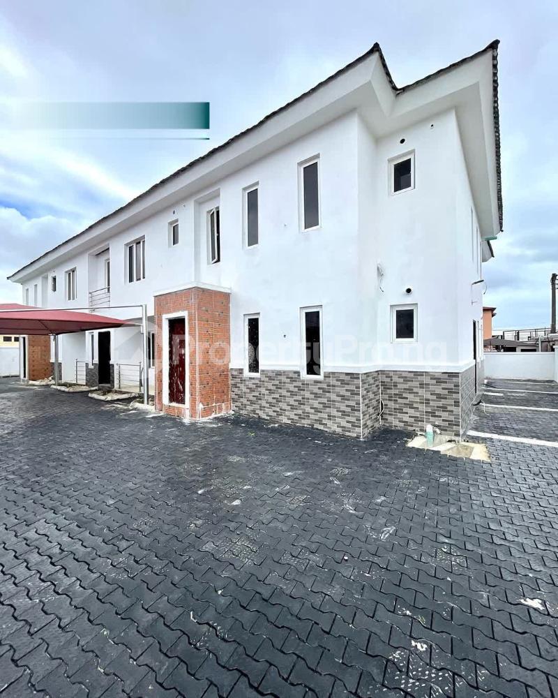 2 bedroom Flat / Apartment for sale Off Ologolo Road, Lekki Lagos