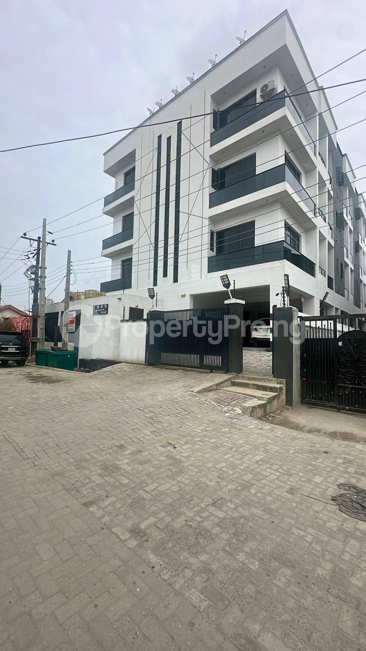 1 bedroom Flat / Apartment for sale Off Spg Road, Ologolo Lekki Lagos