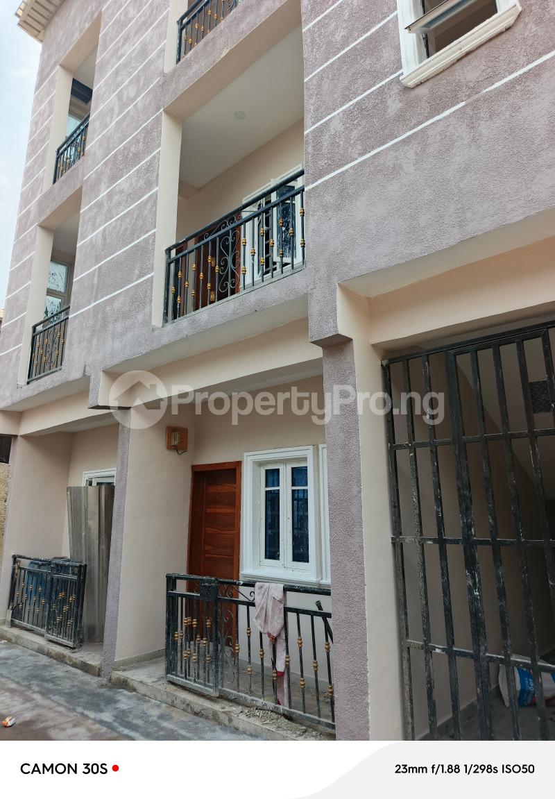 Flat / Apartment for rent Medina Estate Gbagada Lagos