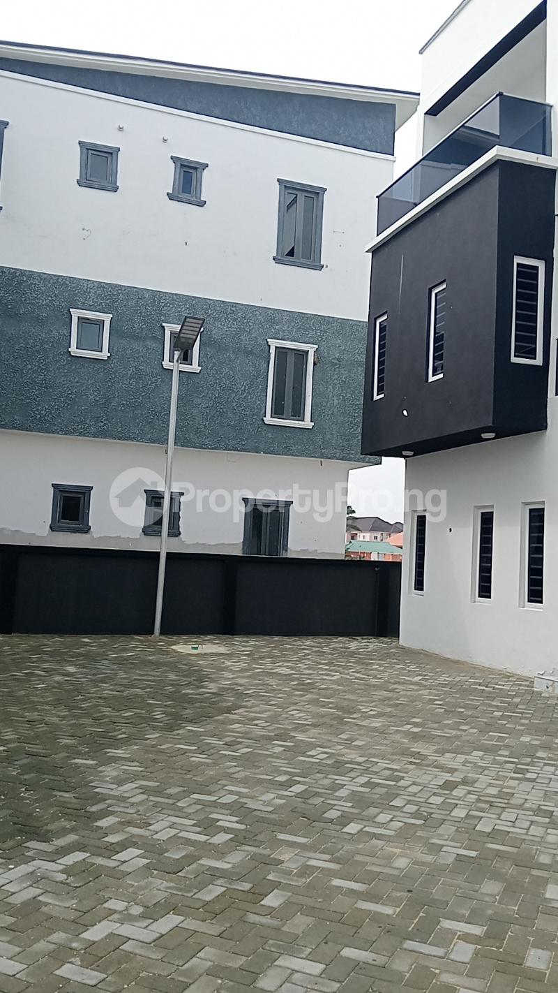 1 bedroom Flat / Apartment for sale Off Mobil Estate Road Ilaje Ajah Lagos