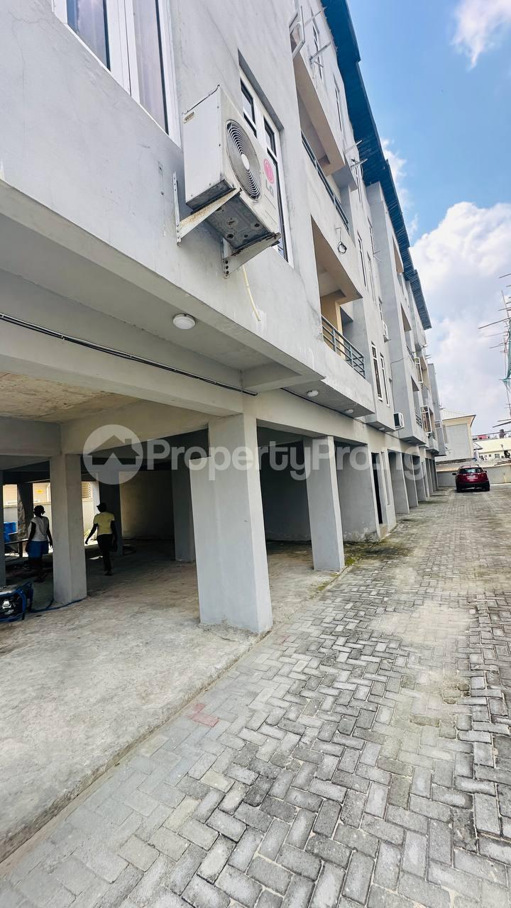 2 bedroom Flat / Apartment for sale Off Spg Road, Ologolo Lekki Lagos