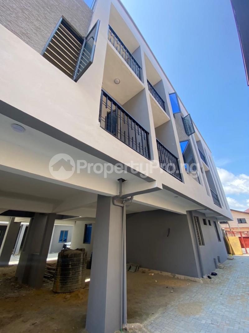 2 bedroom Flat / Apartment for rent Ologolo Lekki Lagos - 0