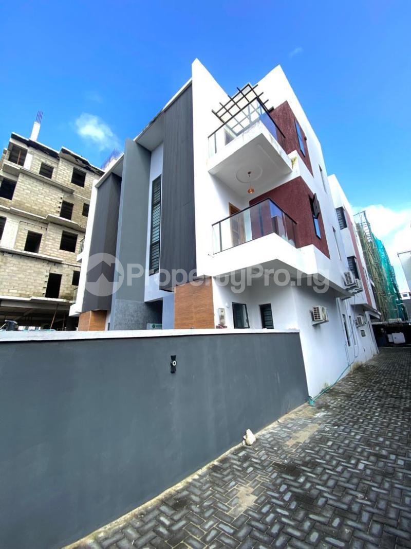 2 bedroom House for rent Freedom Way Lekki Lagos
