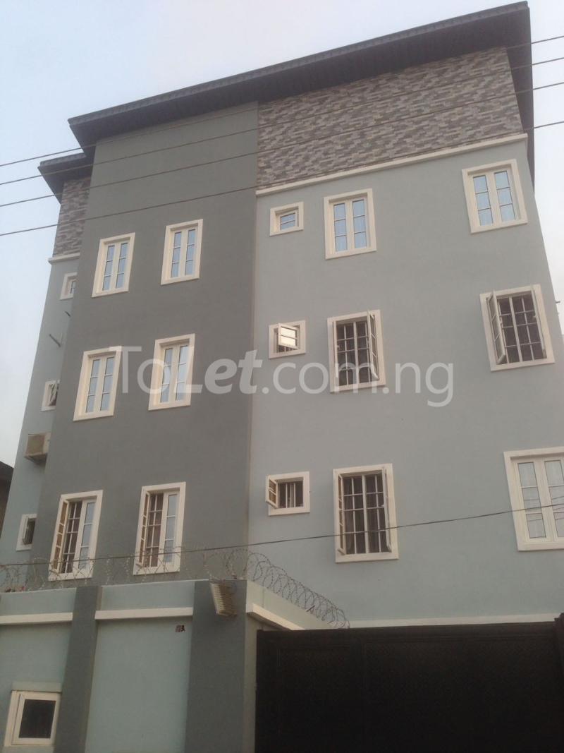 2 bedroom Flat / Apartment for rent Onike Onike Yaba Lagos