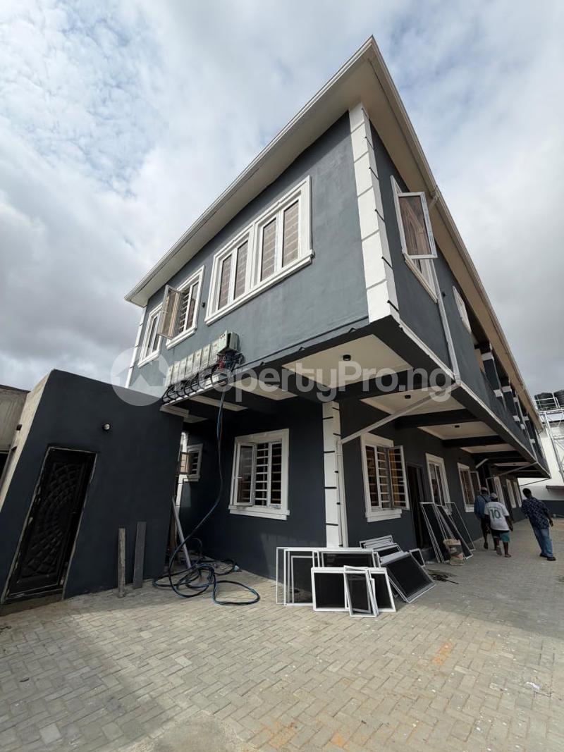 2 bedroom Flat / Apartment for rent Ado Ajah Lagos