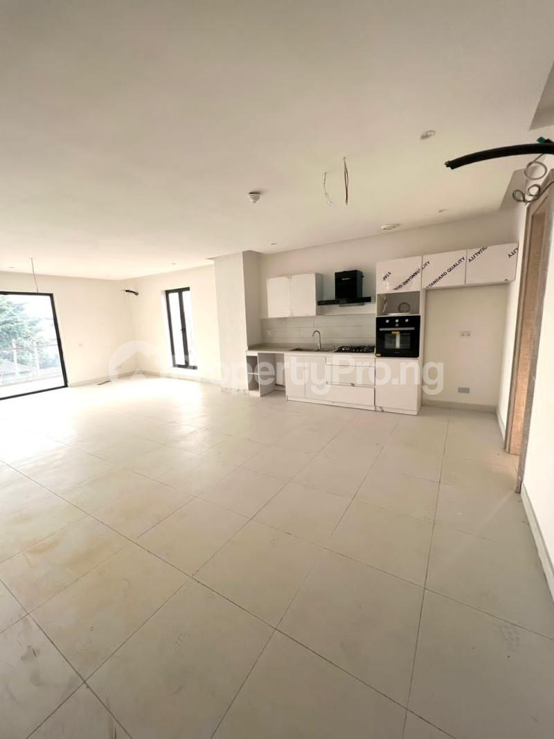 2 bedroom House for rent Lekki Phase 1 Lekki Lagos