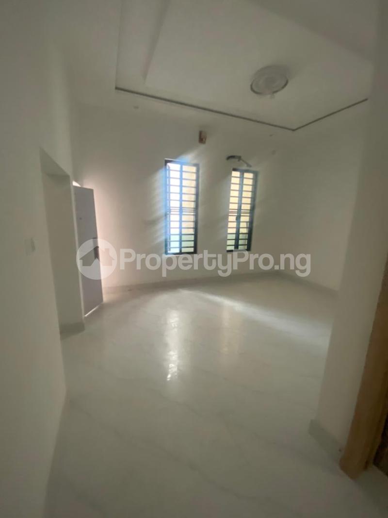 2 bedroom House for rent Ologolo Lekki Lagos