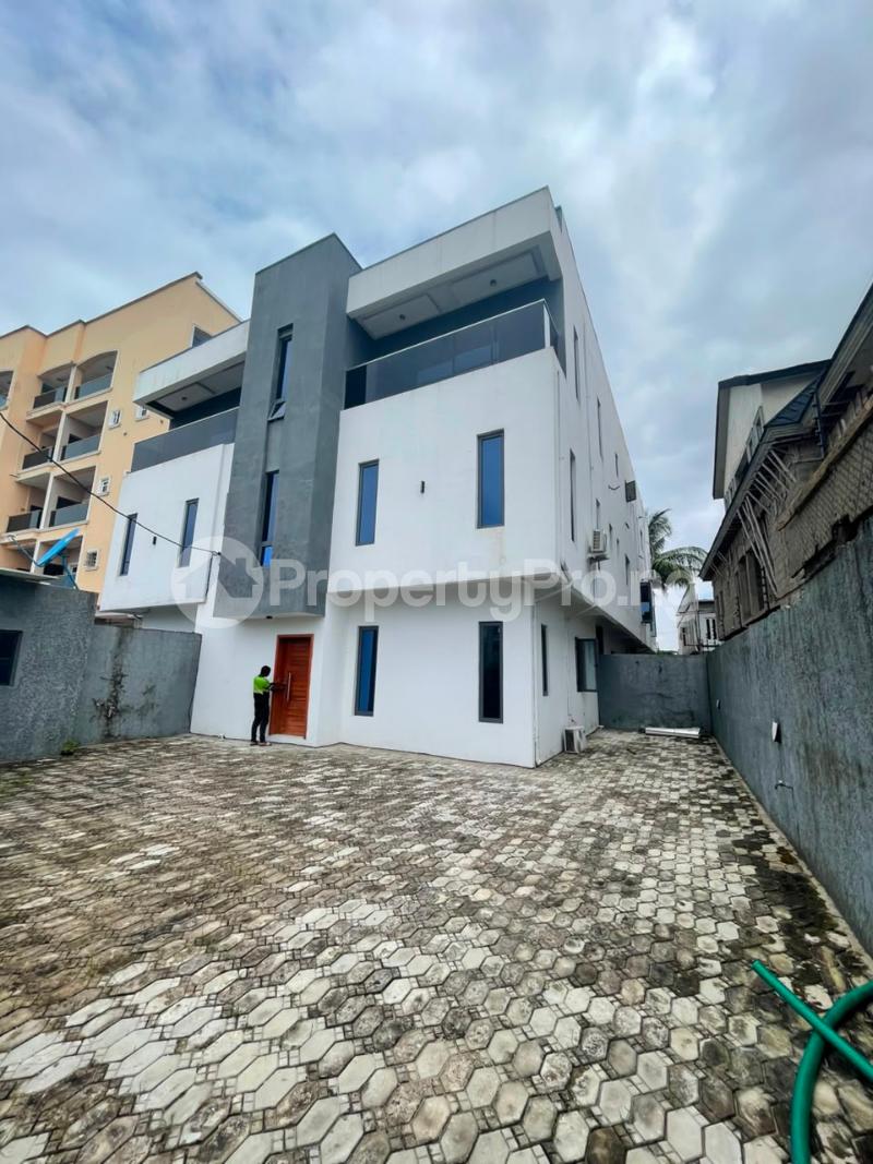 2 bedroom Flat / Apartment for rent New Road Bus Stop Lekki Igbo-efon Lekki Lagos