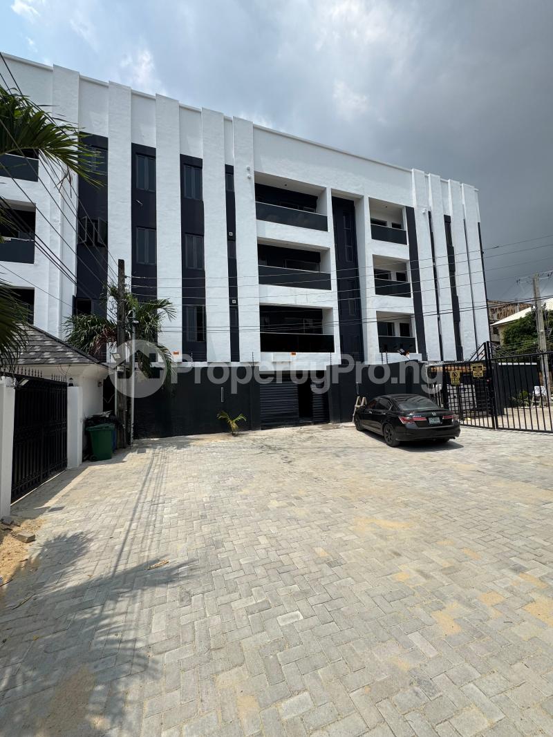 3 bedroom Flat / Apartment for rent Ikate Lekki Lagos