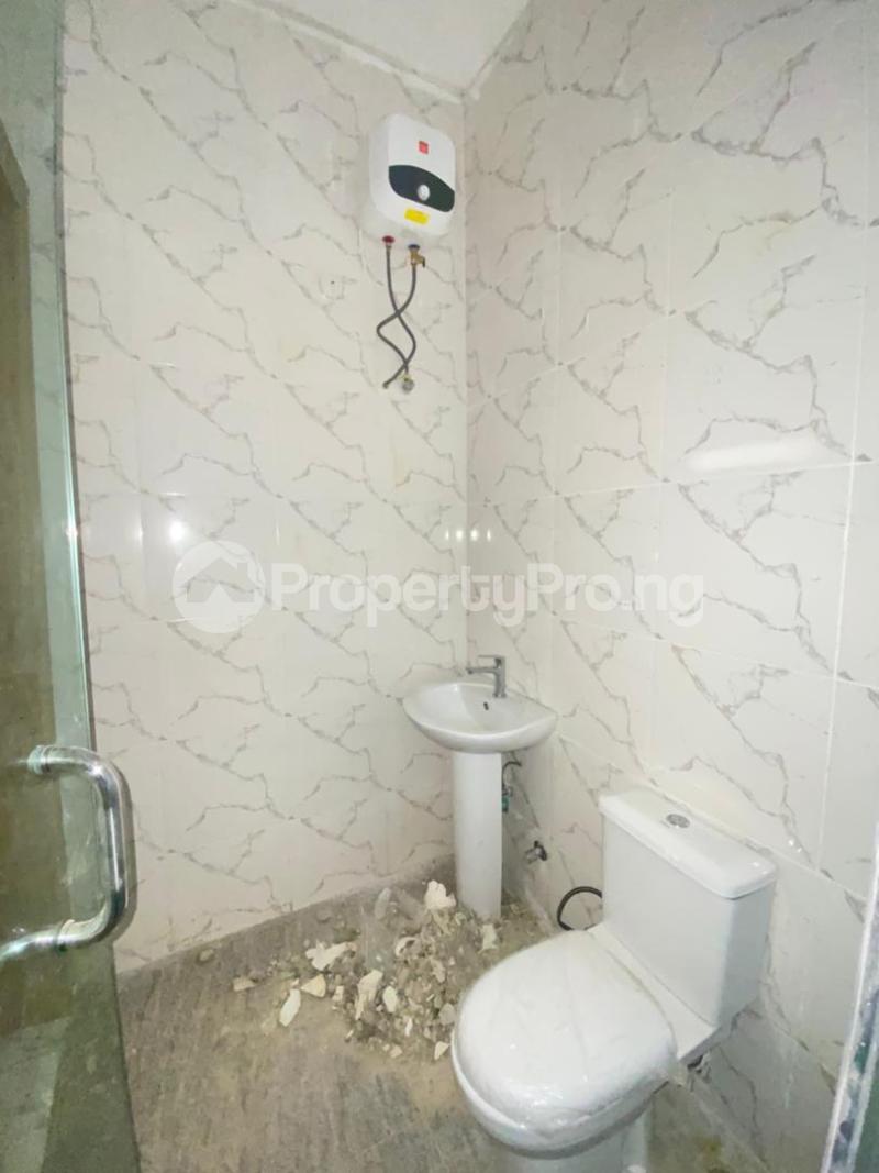 3 bedroom Flat / Apartment for sale Lekki Conservation Road, Along Lekki Expressway Lekki Lagos