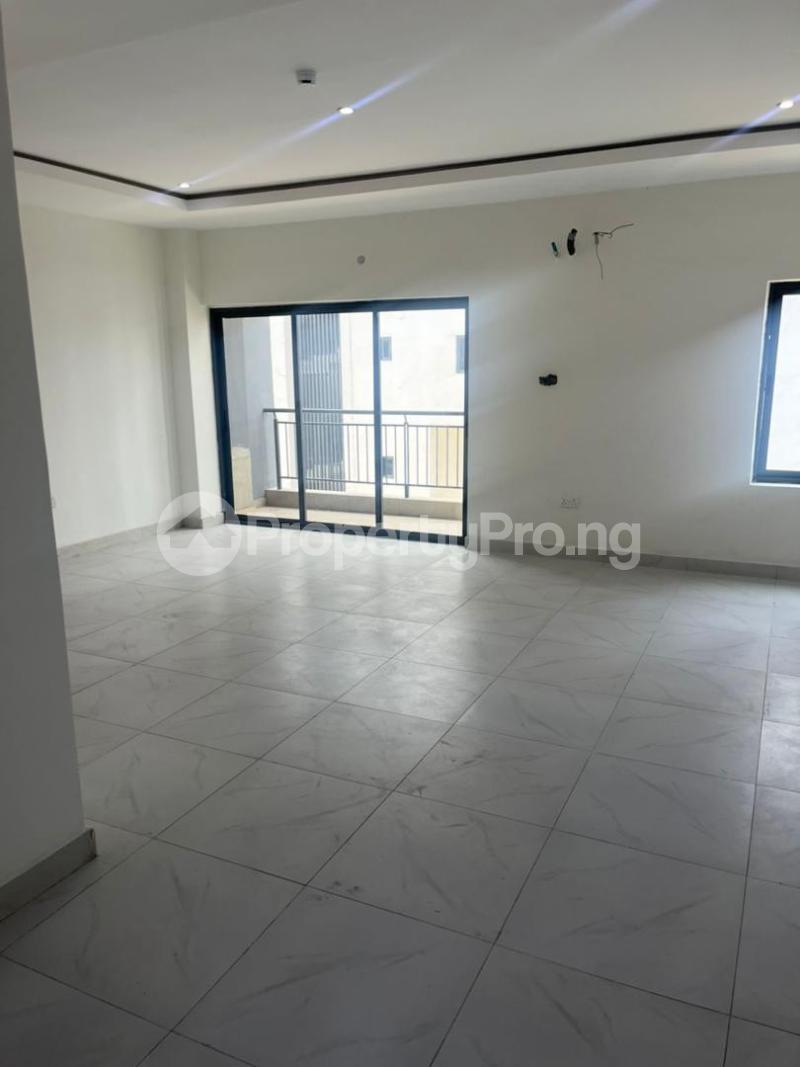 3 bedroom Flat / Apartment for sale Shonibare Estate Maryland Lagos