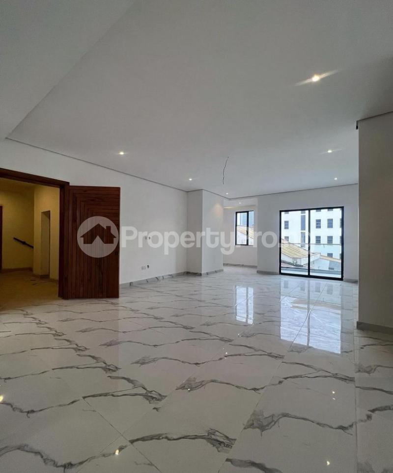 3 bedroom Flat / Apartment for rent Ikate Lekki Lagos