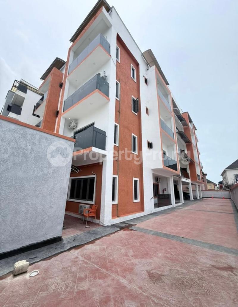 3 bedroom Flat / Apartment for rent Ologolo Lekki Lagos