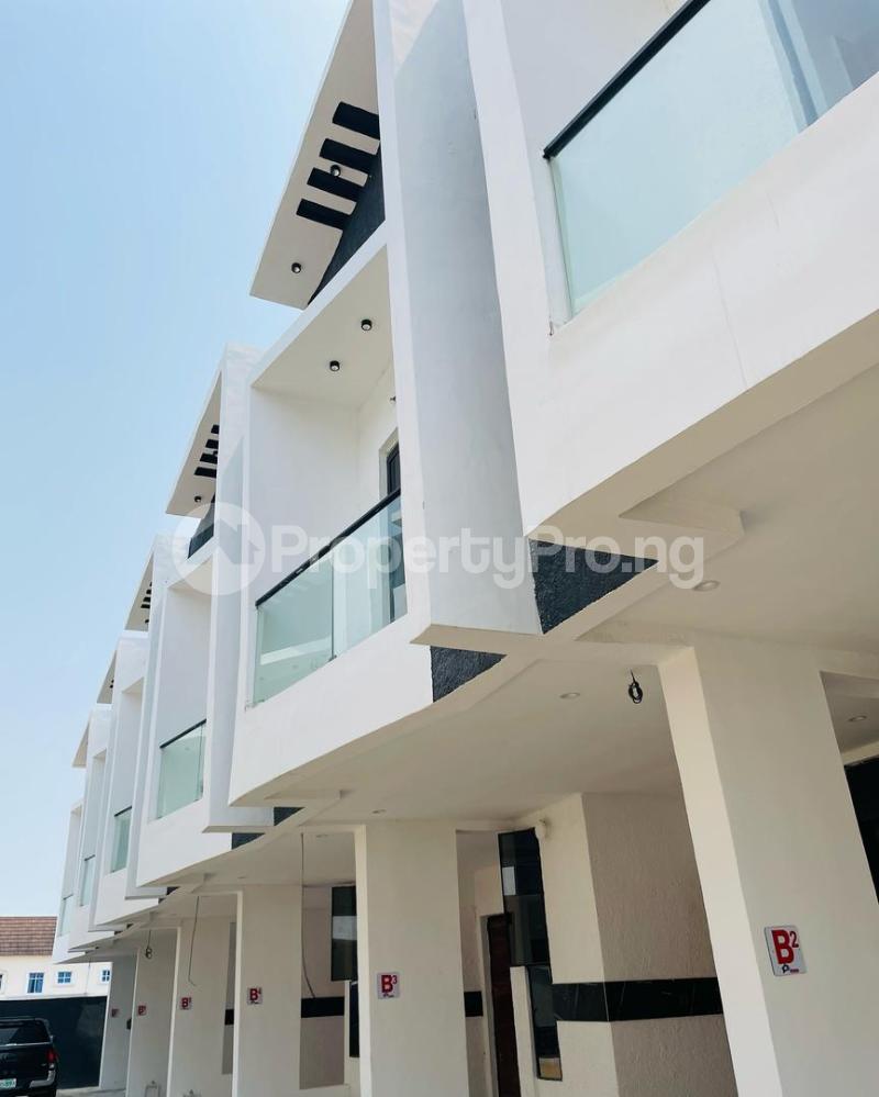 3 bedroom House for rent Ikota Villa Gra ,phase 2 Lekki Lagos