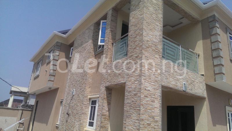 3 bedroom House for rent Palace Road Awoyaya Ajah Lagos
