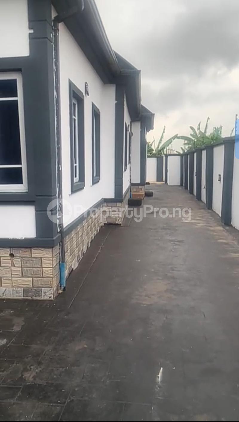 House for sale Okabere Community Very Very Close To The Tarred Road Off Sapele Road B/c Central Edo