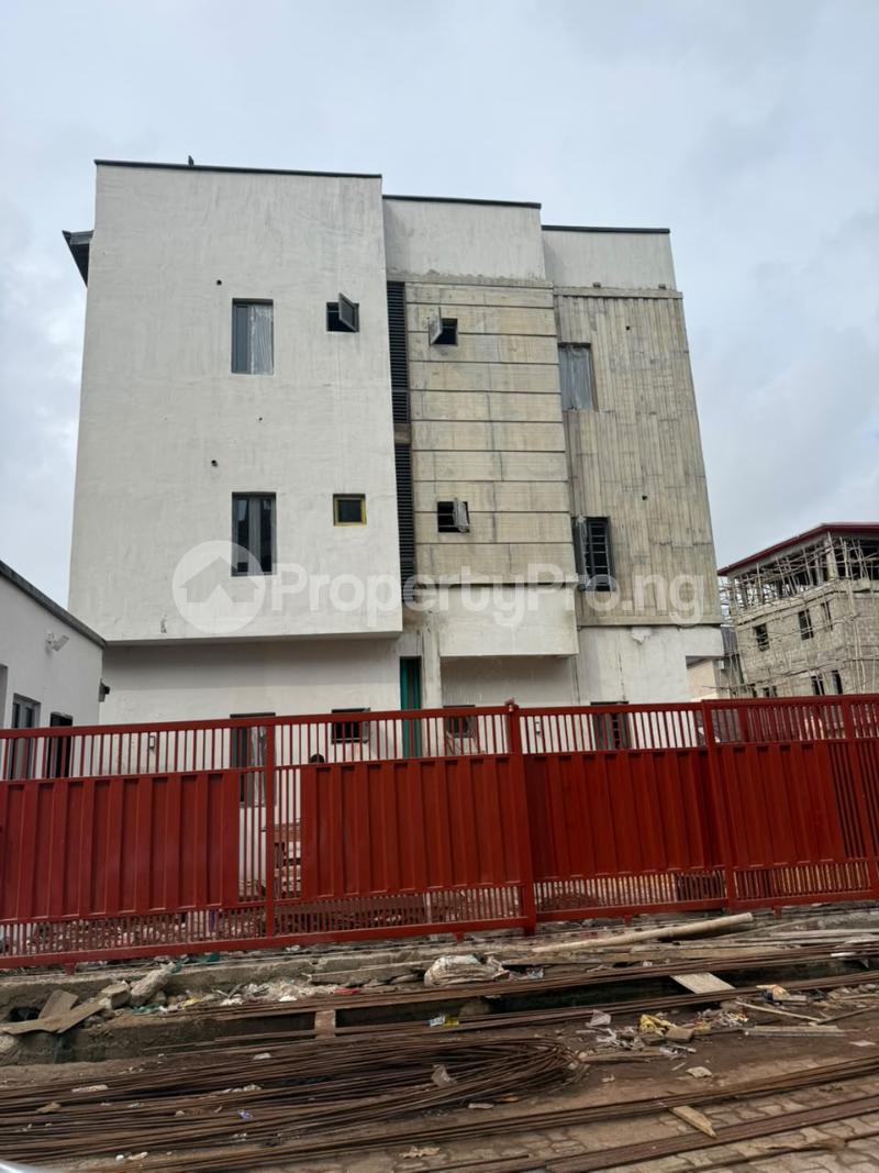 3 bedroom House for sale Sawmill New garage Gbagada Lagos