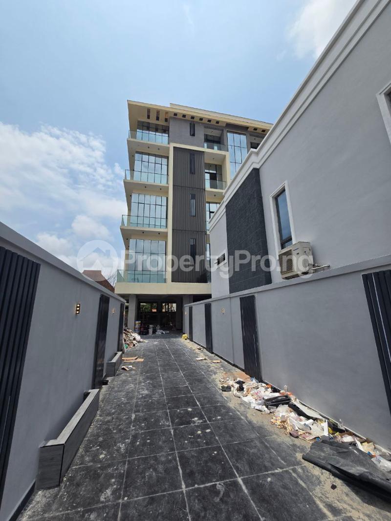 3 bedroom Flat / Apartment for sale Lekki Phase 1 Lekki Lagos