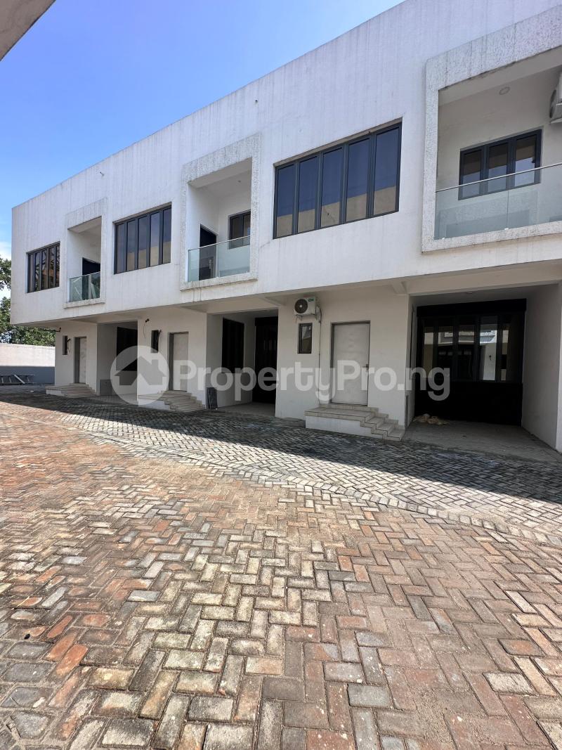 3 bedroom House for sale chevron Lekki Lagos