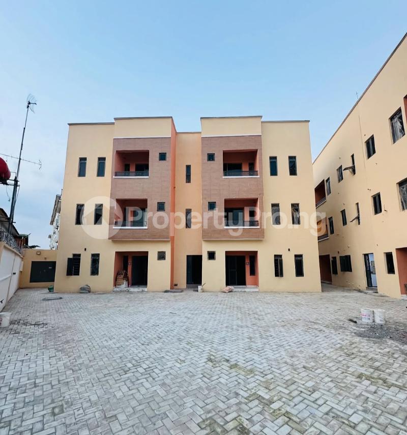 2 bedroom Flat / Apartment for sale Ogba Lagos