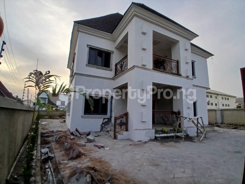 7 bedroom House for sale 2nd Avenue Gwarinpa Abuja