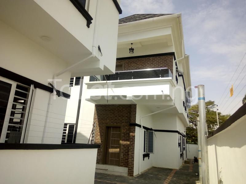 House for sale Before Chevron Lagos