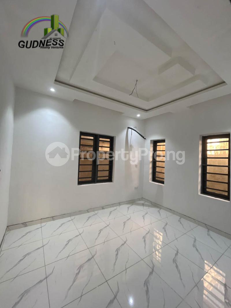 4 bedroom Flat / Apartment for rent Lekki Lagos
