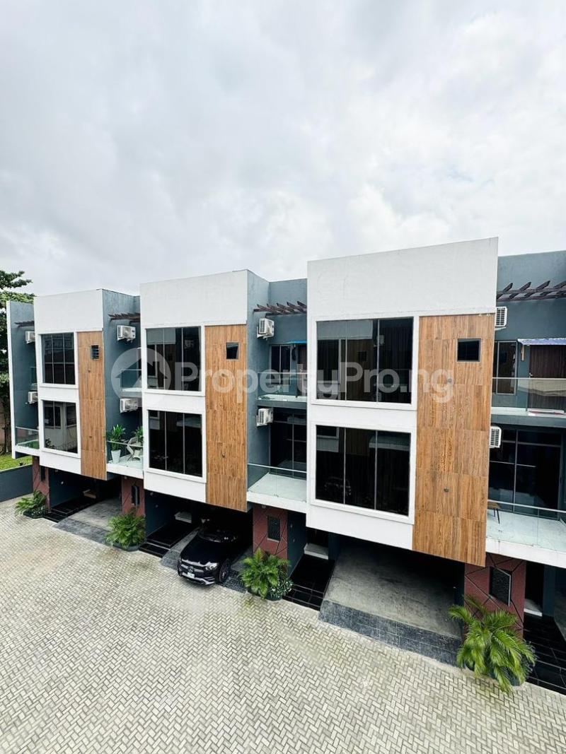 4 bedroom House for rent Osapa london Lekki Lagos