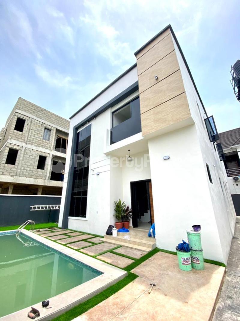 4 bedroom House for sale Orchid Hotel Road Lekki Lagos