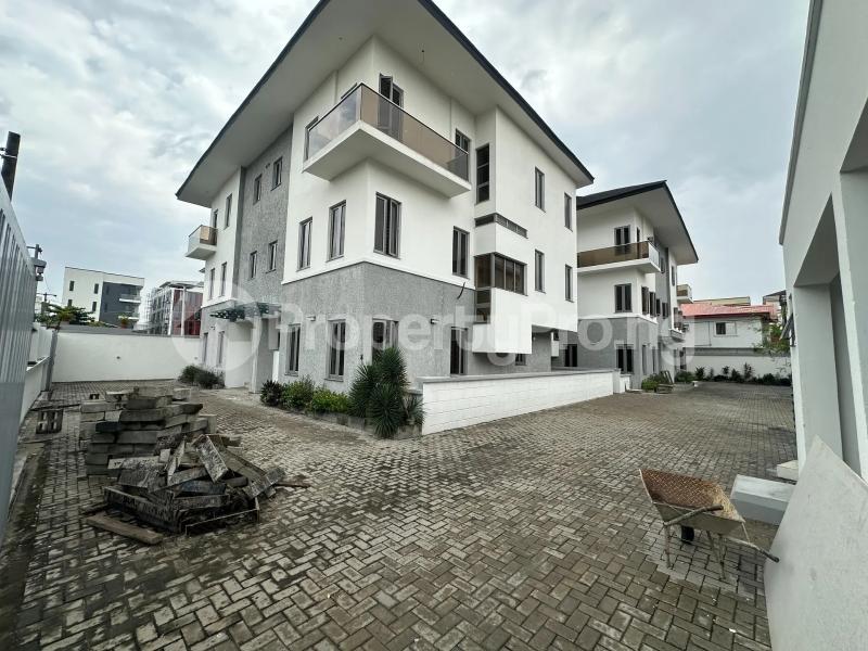 4 bedroom House for rent ONIRU Victoria Island Lagos