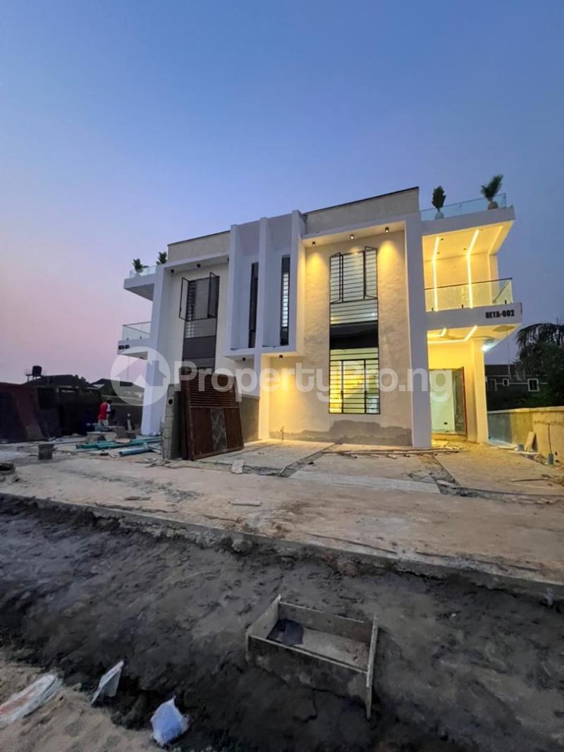 4 bedroom House for sale  Abraham adesanya estate Ajah Lagos