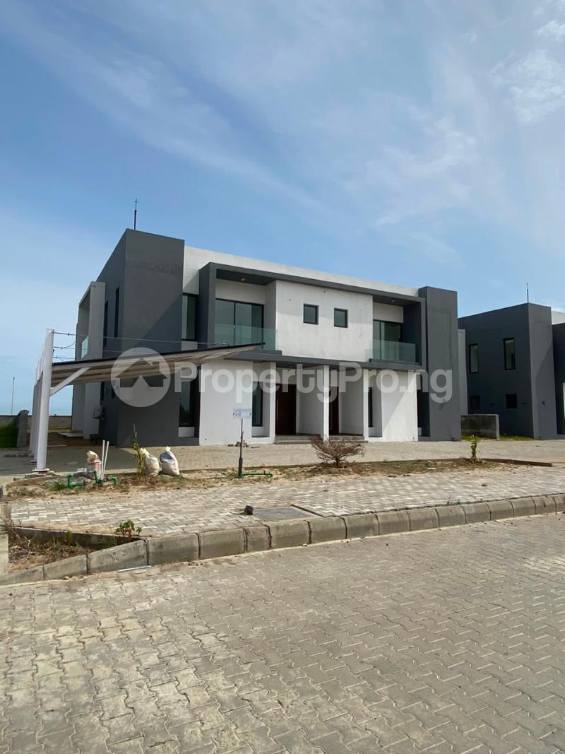 4 bedroom House for rent Maiyegun Beach Estate Lekki Lagos