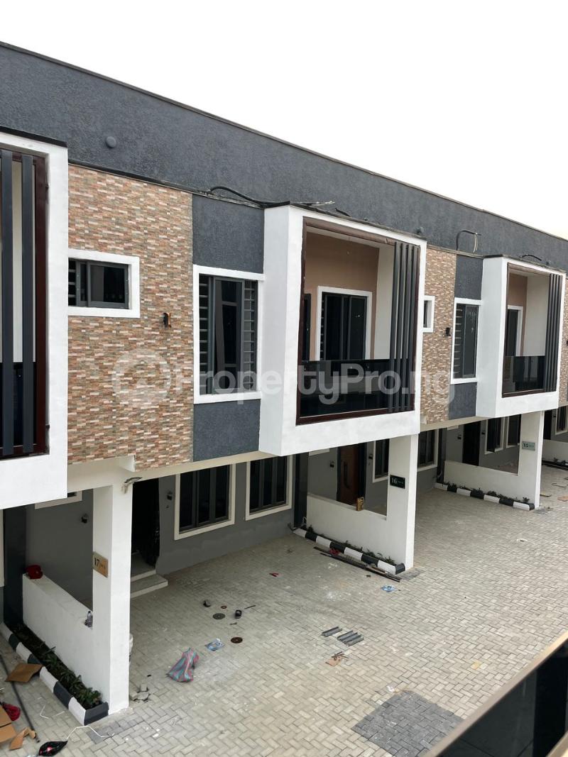 4 bedroom House for sale Lekki Lagos