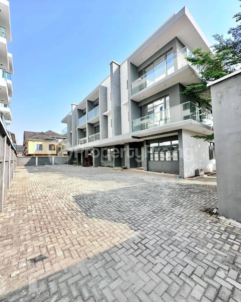 4 bedroom House for sale chevron Lekki Lagos