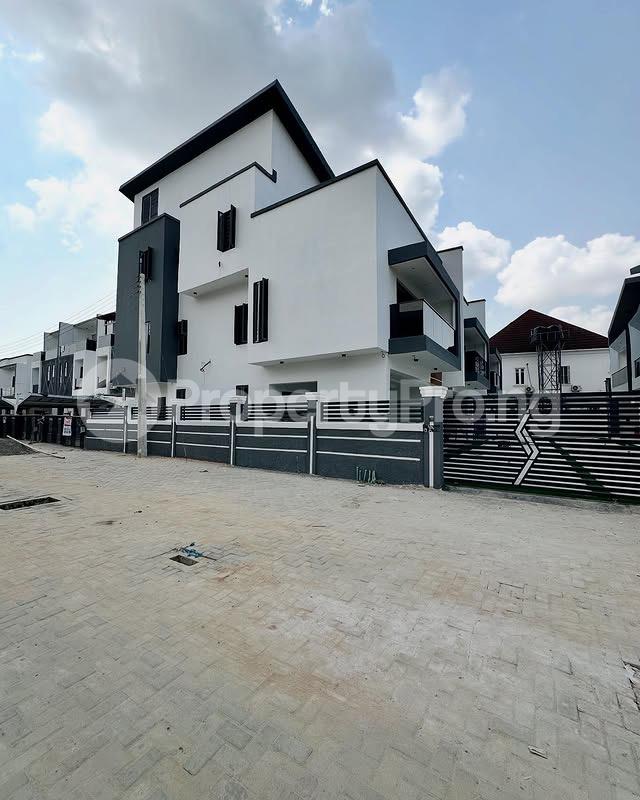 4 bedroom House for sale chevron Lekki Lagos