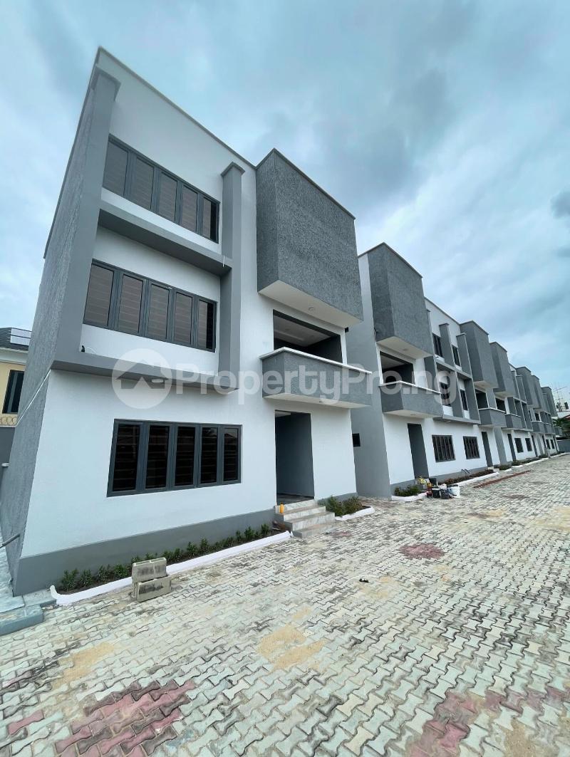4 bedroom House for sale Ologolo Lekki Lagos