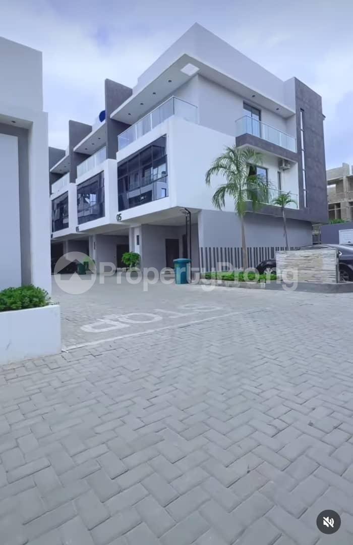 4 bedroom House for sale Ikate Lekki Lagos