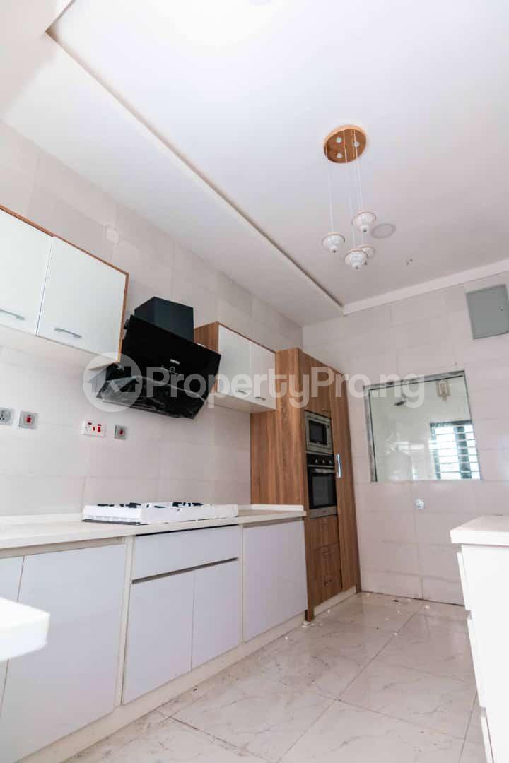 4 bedroom House for sale Orchid Road chevron Lekki Lagos