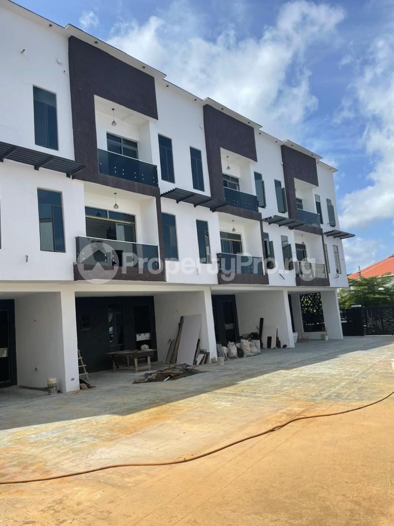 4 bedroom House for rent Thomas Estate Abraham adesanya estate Ajah Lagos